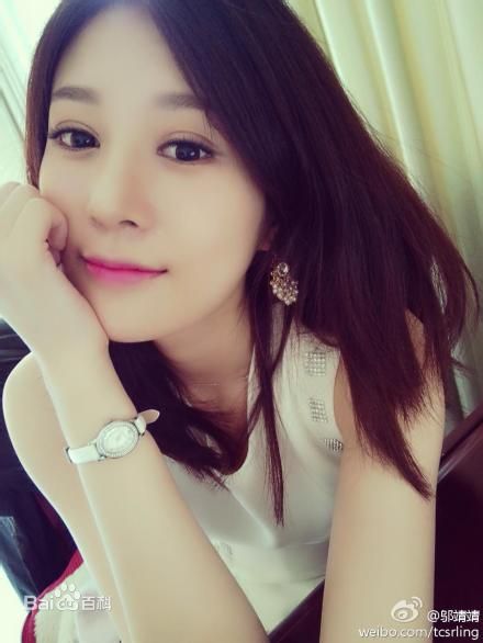 邬靖靖生活照壁纸壁纸