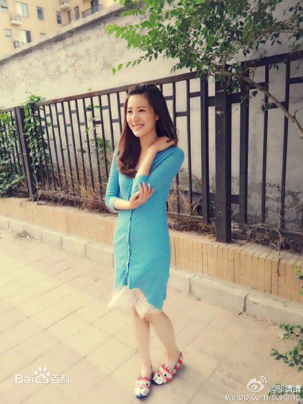 邬靖靖生活照壁纸壁纸