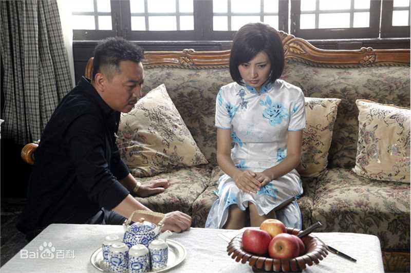 斓曦《错伏》最新剧照