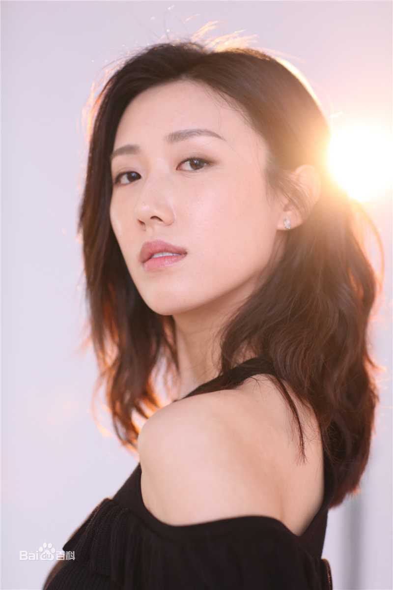 崔宝月宣传照性感图片图集