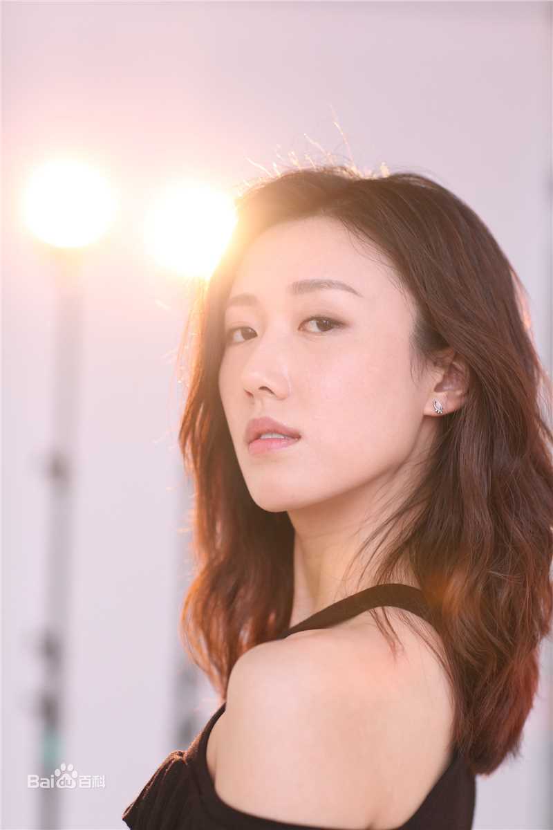 崔宝月宣传照性感图片图集