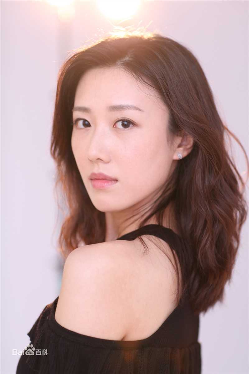 崔宝月宣传照性感图片图集