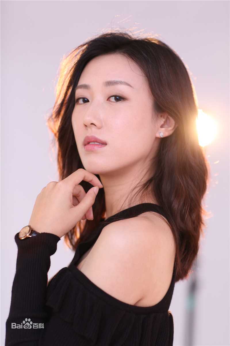 崔宝月宣传照性感图片图集