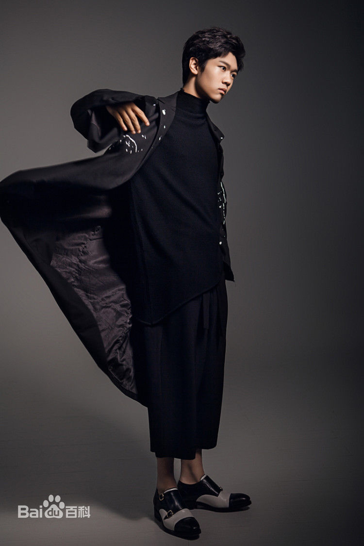 魏子涵最新个人图集