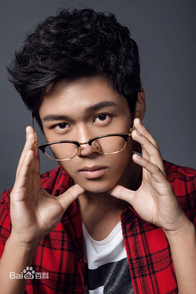 魏子涵最新个人图集