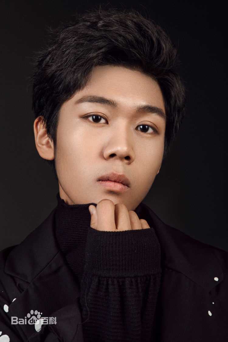 魏子涵最新个人图集