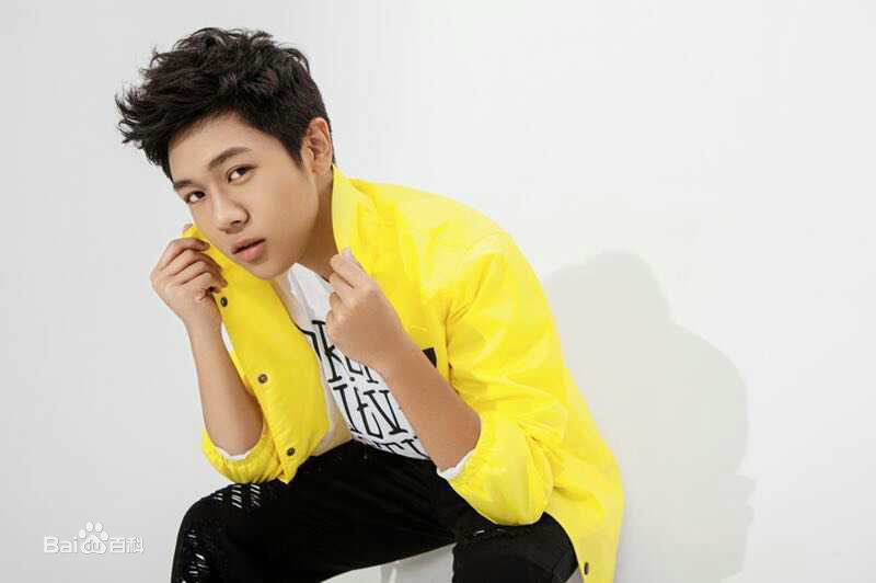 魏子涵最新个人图集