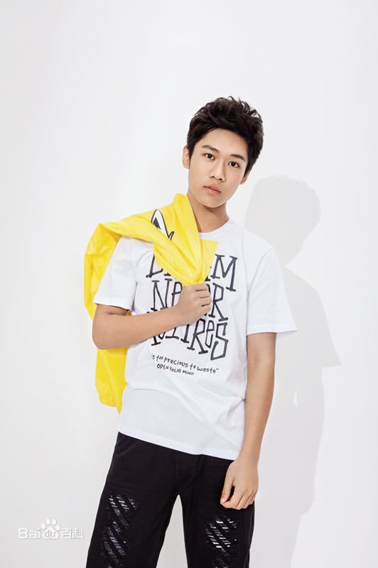 魏子涵最新个人图集