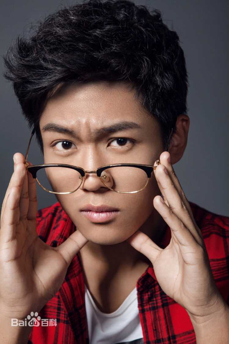 魏子涵最新个人图集