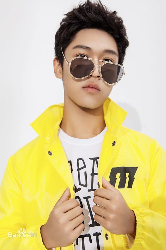 魏子涵最新个人图集