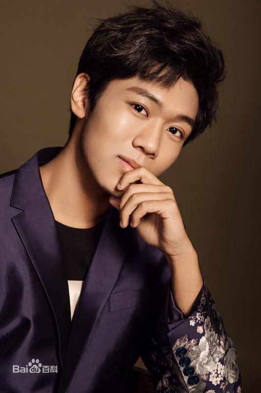 魏子涵最新个人图集