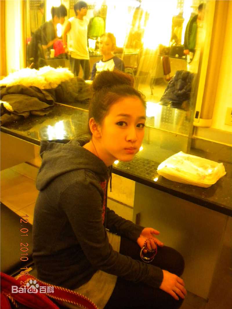 刘美含(Mikan Ryu)-给力星期天性感图片图集