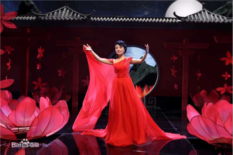 精选李丹阳(Li Dan Yang)在《好起来》MV中的图册