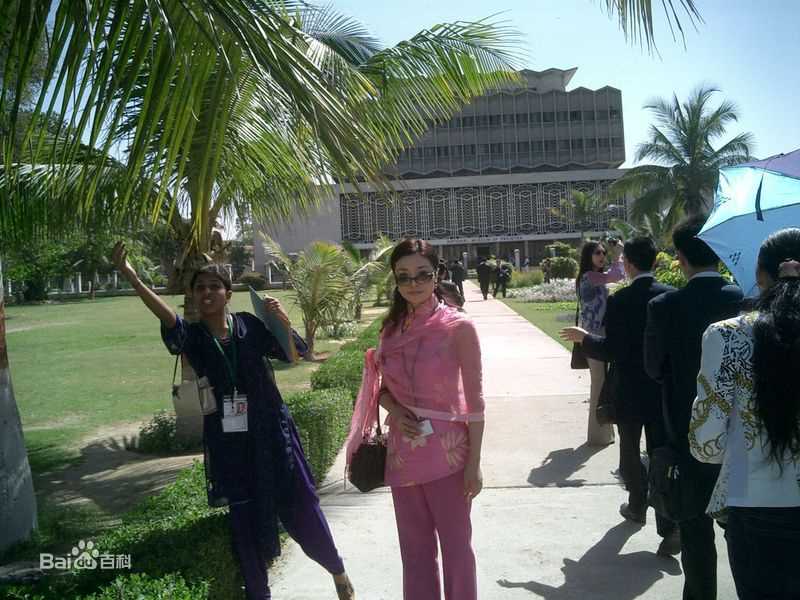 李丹阳(Li Dan Yang)生活照前后照片