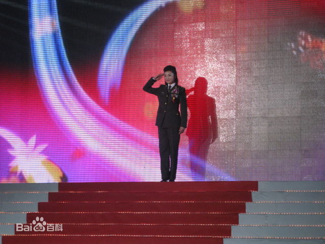 李丹阳(Li Dan Yang)中国演艺界十大孝子颁奖典礼图片图册