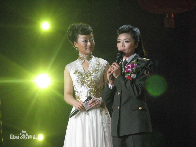 李丹阳(Li Dan Yang)中国演艺界十大孝子颁奖典礼图片图册