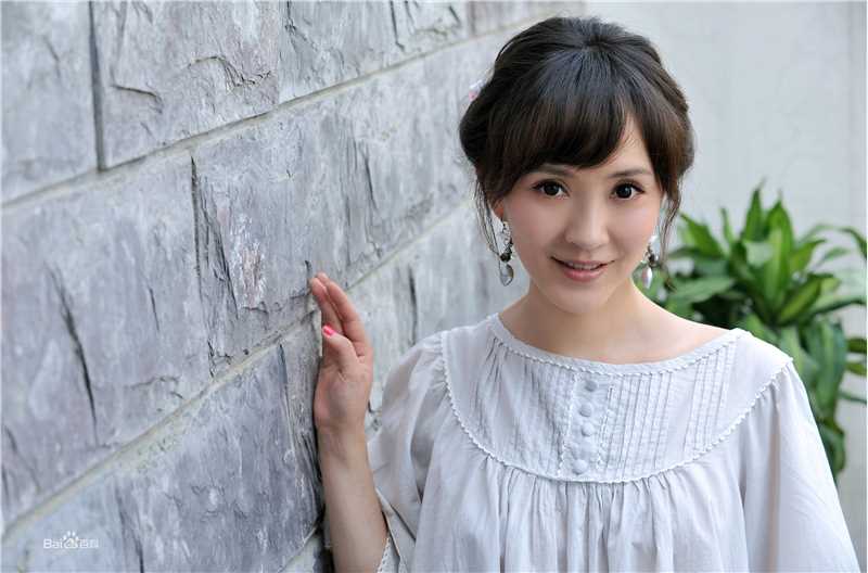 商蓉(Li Ly)前后照片