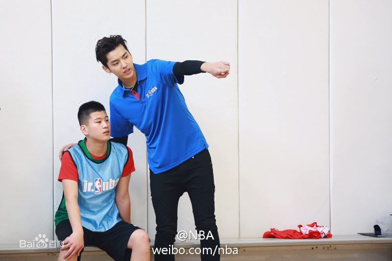 吴亦凡(KRIS)JrNBA大使性感图片壁纸