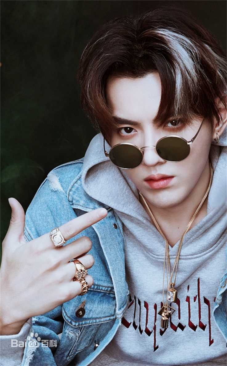 吴亦凡(KRIS)最优质个人相册