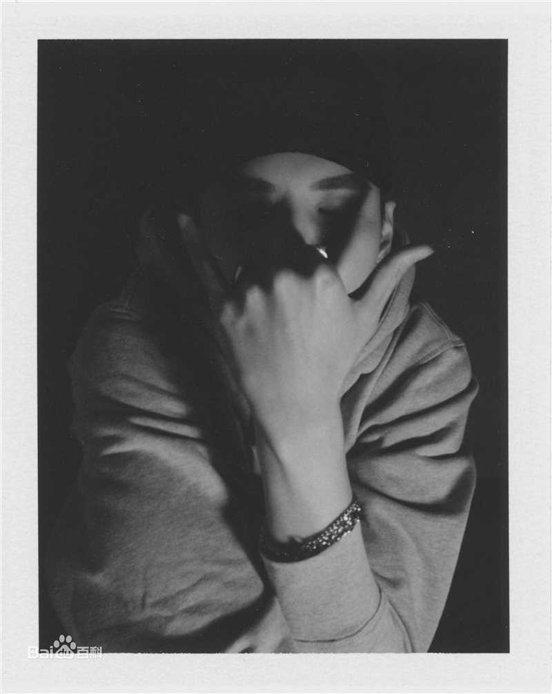 吴亦凡(KRIS)最全黑白壁纸