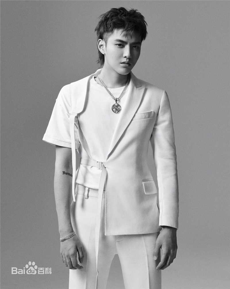 吴亦凡(KRIS)最全黑白壁纸