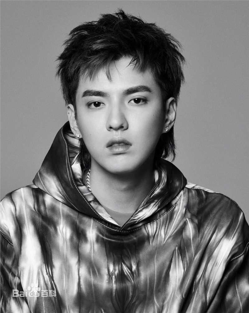 吴亦凡(KRIS)最全黑白壁纸
