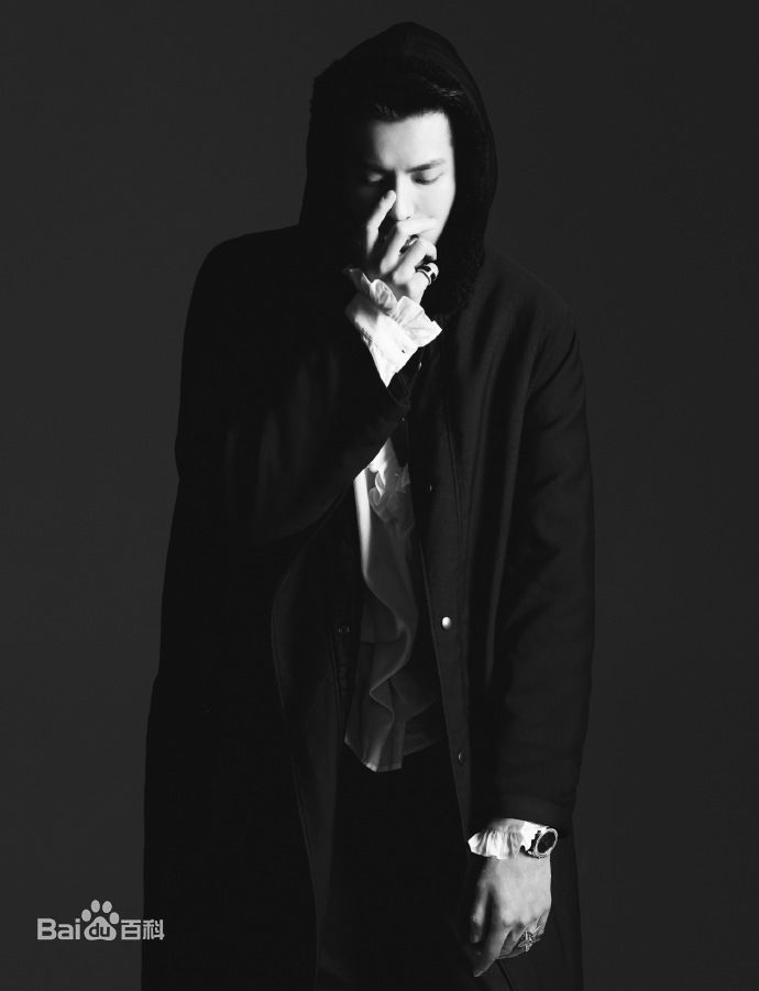 吴亦凡(KRIS)最全黑白壁纸