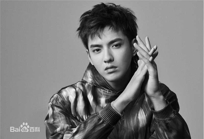 吴亦凡(KRIS)最全黑白壁纸