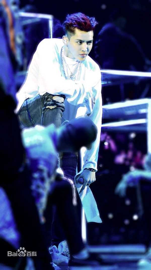 吴亦凡(KRIS)2016江苏卫视跨年晚会性感图片图集