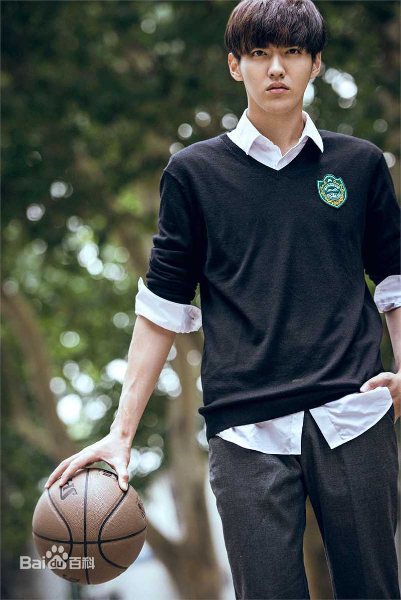 最新吴亦凡(KRIS)在《夏有乔木雅望天堂》饰夏木中的图集