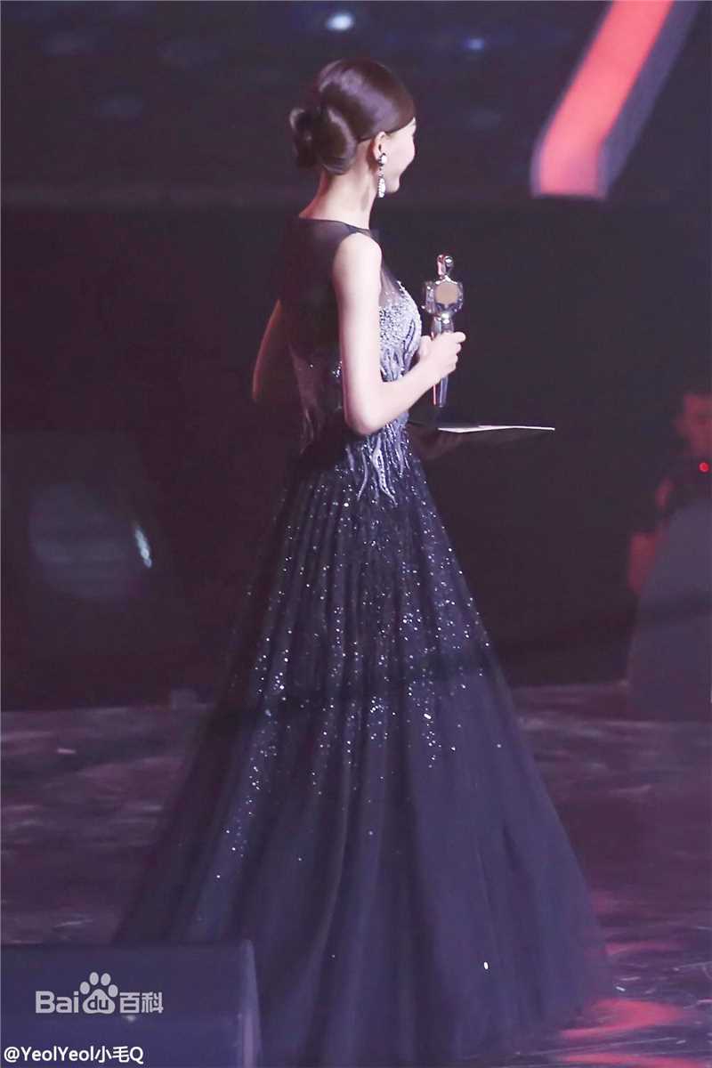 唐嫣(Tang Yan，Tiffany Tang)荣誉时刻壁纸壁纸