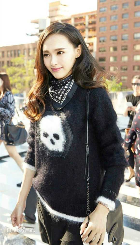 唐嫣(Tang Yan，Tiffany Tang)出席活动图片图册