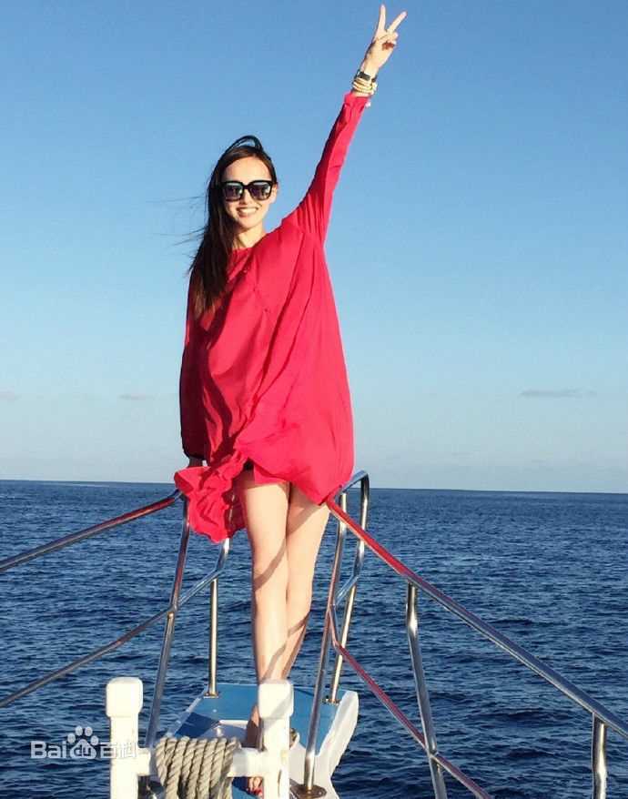 唐嫣(Tang Yan，Tiffany Tang)生活写照图册