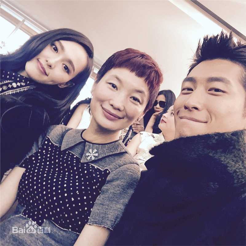 唐嫣(Tang Yan，Tiffany Tang)友人合影生活照相册