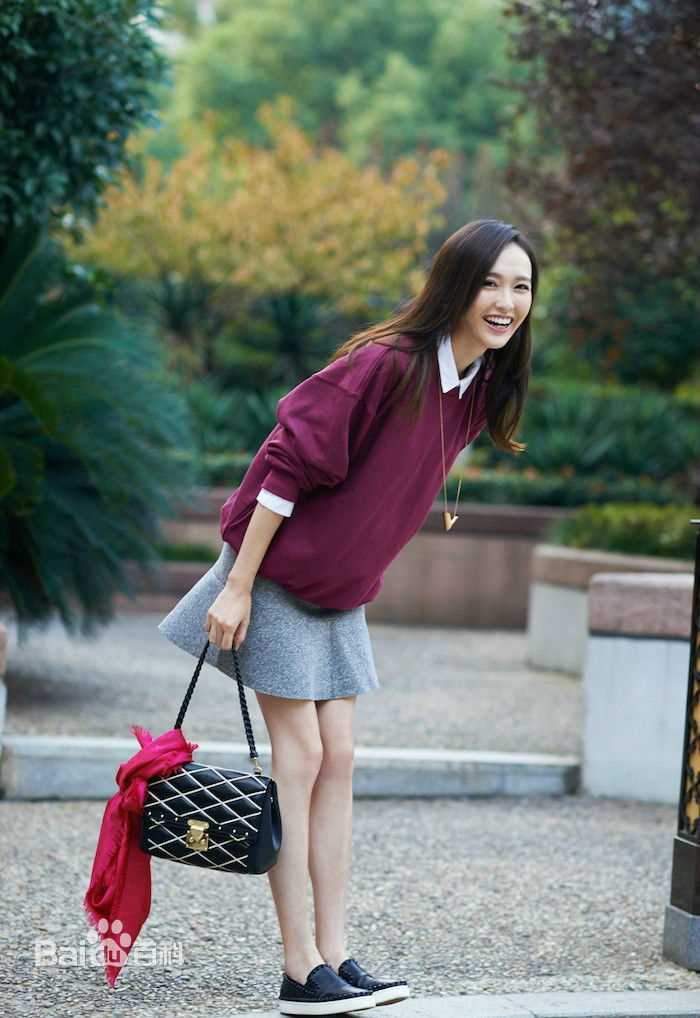 唐嫣(Tang Yan，Tiffany Tang)时尚街拍壁纸壁纸