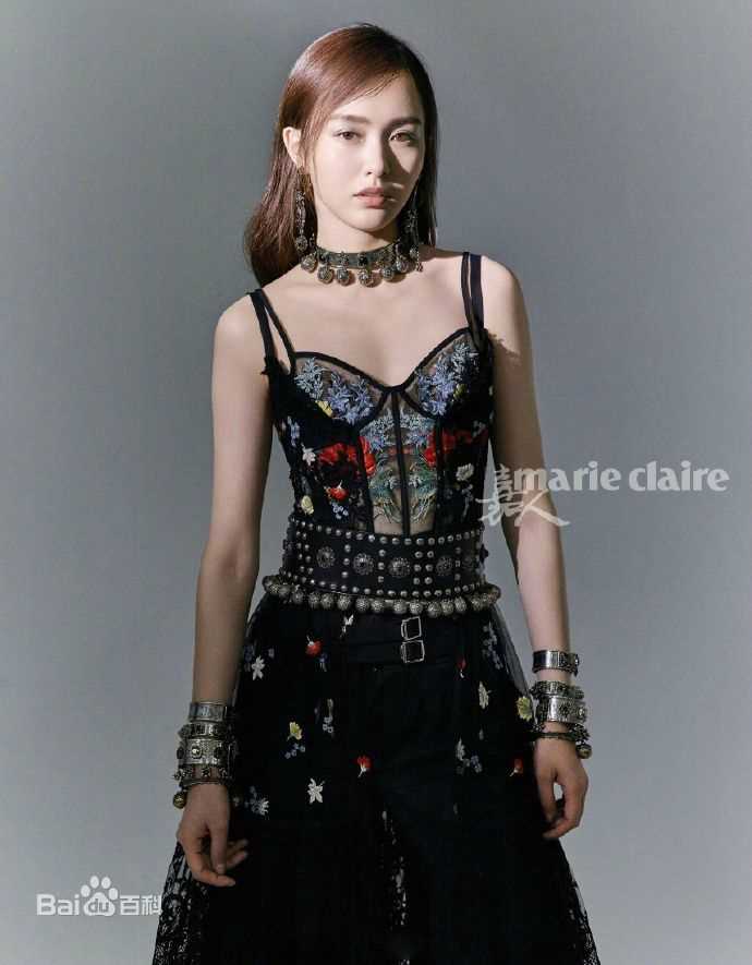 唐嫣(Tang Yan，Tiffany Tang)嘉人生活照