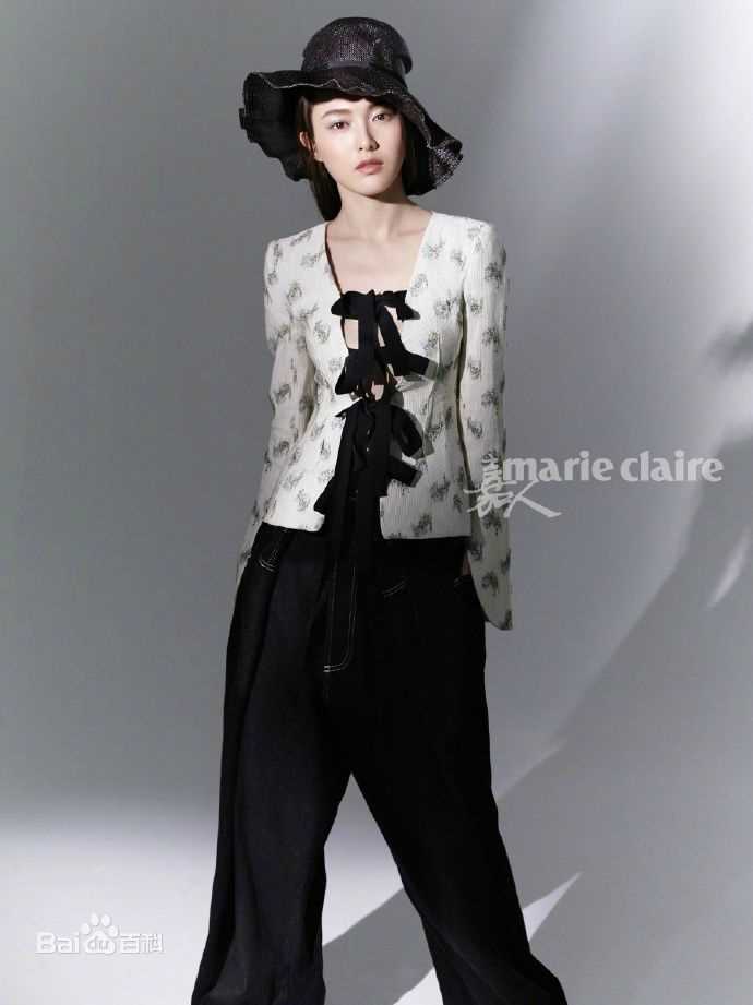 唐嫣(Tang Yan，Tiffany Tang)嘉人生活照