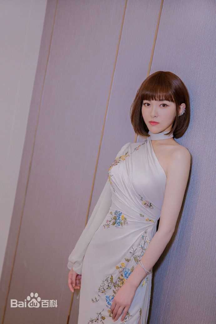 唐嫣(Tang Yan，Tiffany Tang)第22届华鼎奖壁纸壁纸