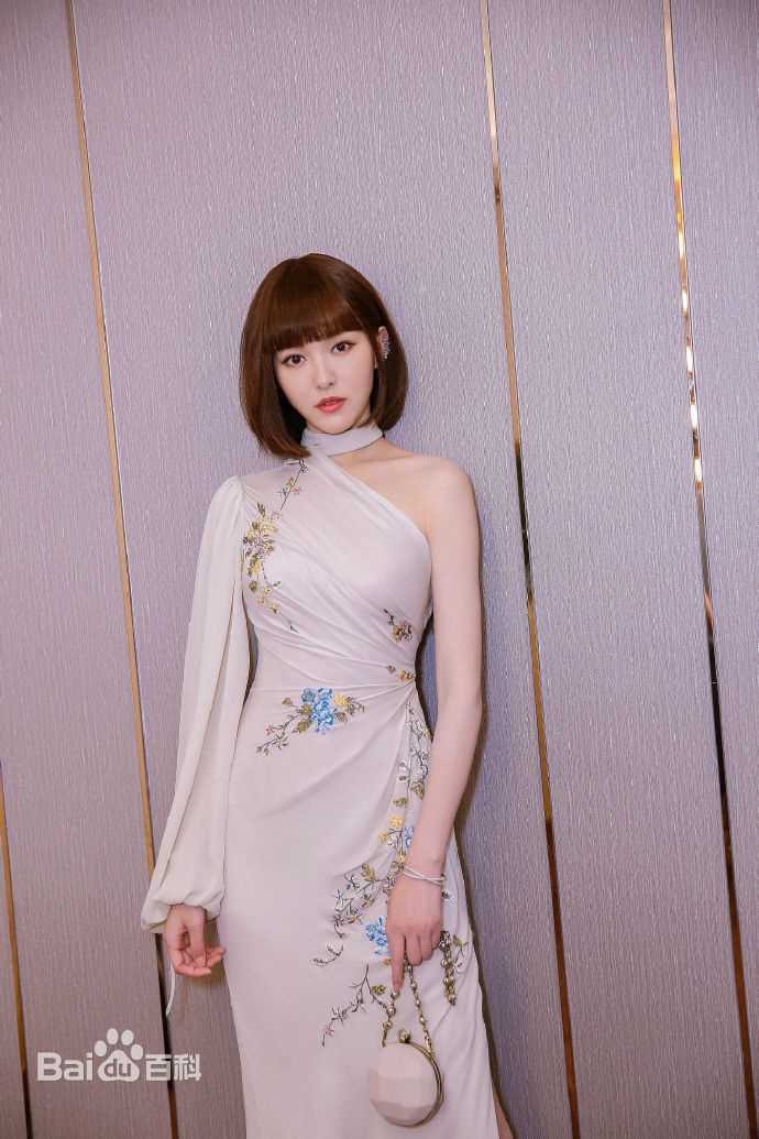 唐嫣(Tang Yan，Tiffany Tang)第22届华鼎奖壁纸壁纸