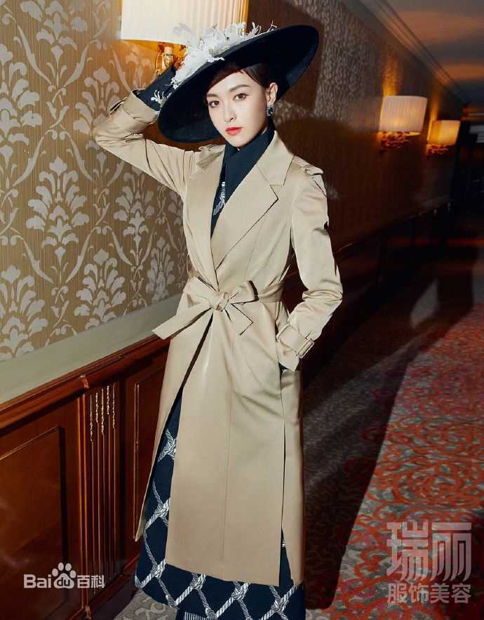 精选唐嫣(Tang Yan，Tiffany Tang)在《瑞丽服饰美容》中的图册