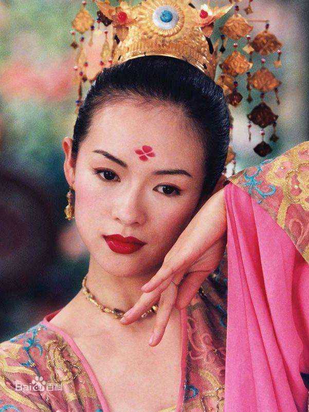 章子怡(Zhang Ziyi)经典荧幕形象前后照片