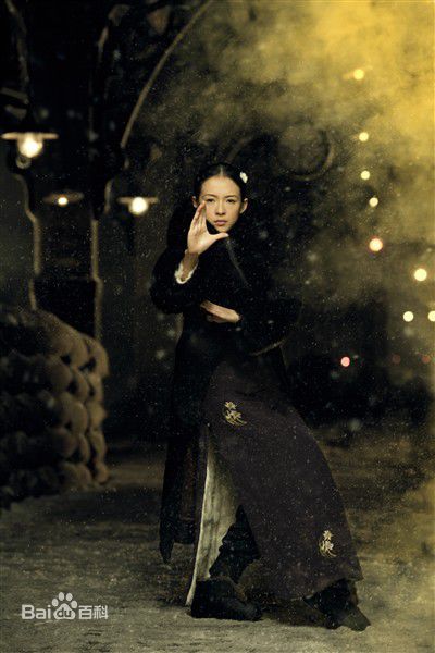 章子怡(Zhang Ziyi)经典荧幕形象前后照片