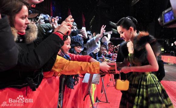 章子怡(Zhang Ziyi)出席世界三大国际电影节性感图片图集