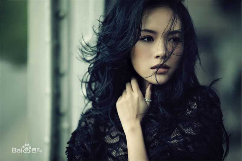 章子怡(Zhang Ziyi)时尚大片素颜照壁纸