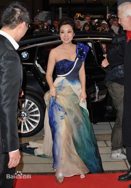 闫妮(NI YAN)闫大美性感图片壁纸