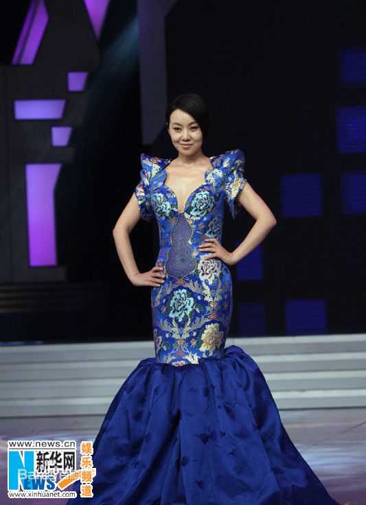 闫妮(NI YAN)闫大美性感图片壁纸