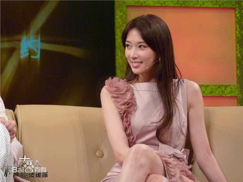 林志玲(Lin Chi-ling)做客鲁豫有约生活照相册