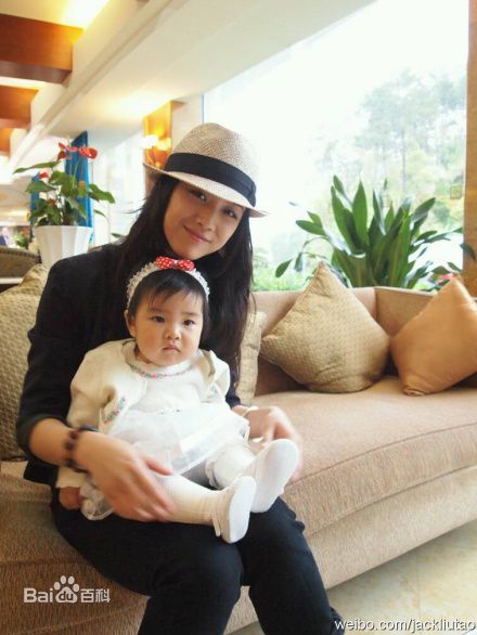 汤唯(Tang Wei)生活照图片图集