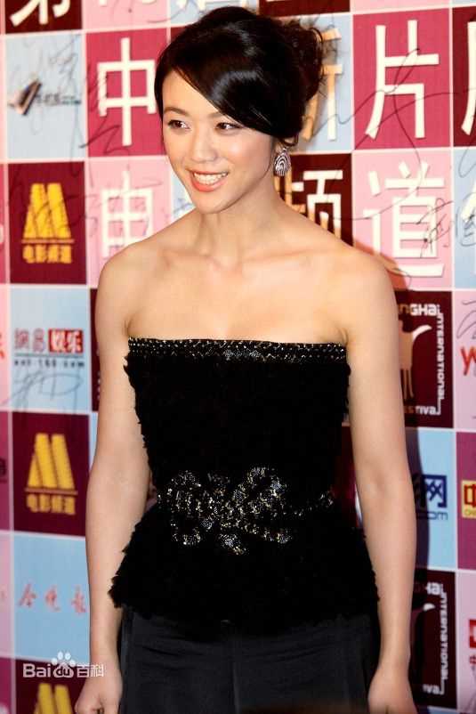汤唯(Tang Wei)2010年电影频道传媒大奖领奖照片前后照片