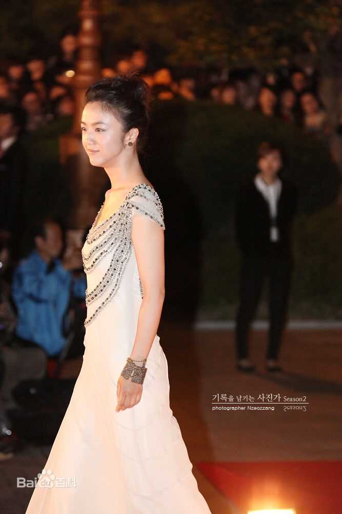 汤唯(Tang Wei)2010年参加釜山电影节照片图片图册